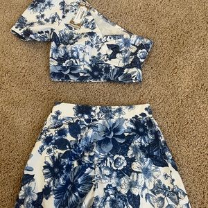 Boo hoo two piece floral outfit